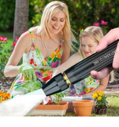 AdjustableWaterSprayNozzle_DurablePlasticGardenHoseSprayer1