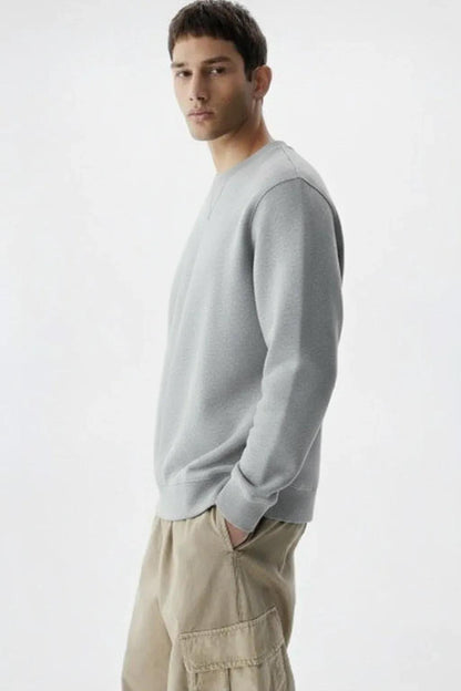 Classic Crewneck Sweatshirt – Light Grey EW-001342