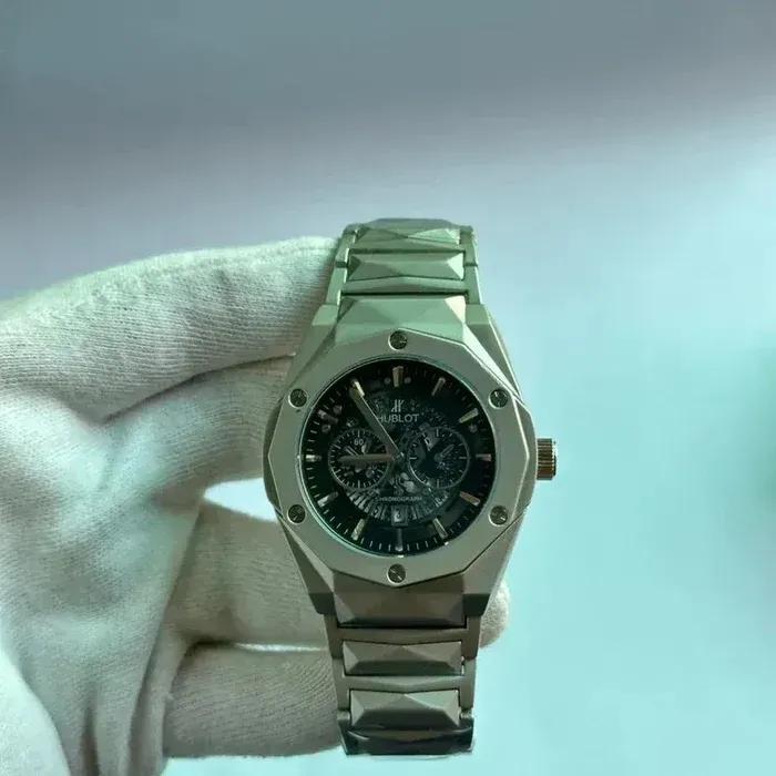 Men's Quartz Water Resistant Watch with Chain Strap